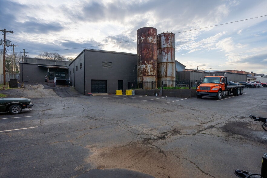 More Photos Of 719 Old Lenoir Rd, Hickory Warehouse For Sale