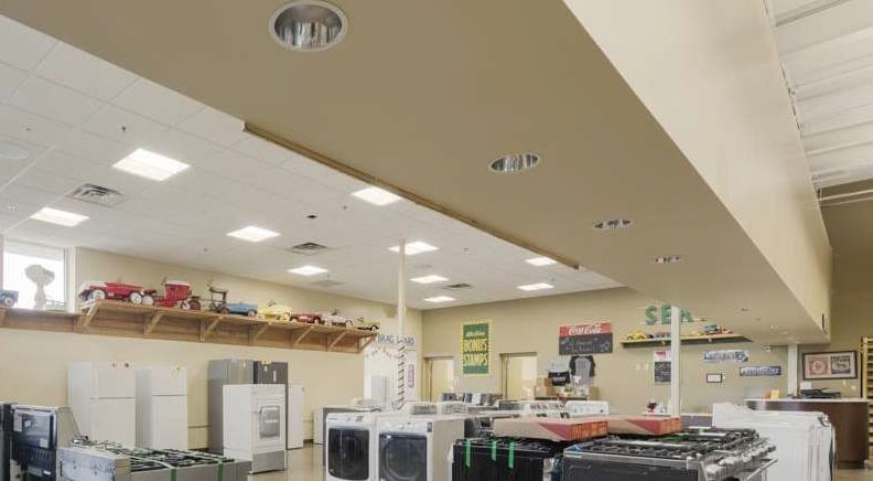 More Photos Of 1891 Suburban Ave, Saint Paul Storefront For Lease