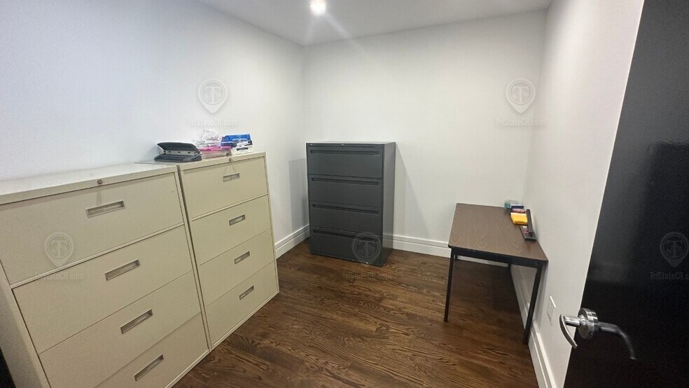 More Photos Of 94-01-94-03 101st Ave, Ozone Park Apartments For Lease