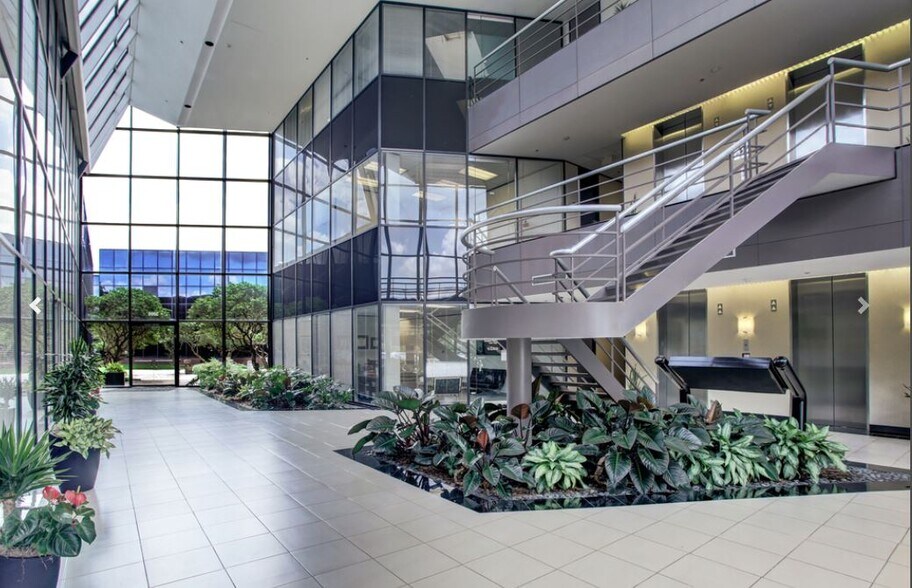 More Photos Of 3000 Wilcrest Dr, Houston Unknown For Lease