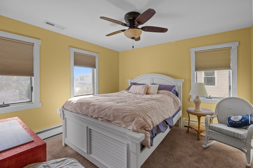 More Photos Of 512 Long Beach Blvd, Surf City Restaurant For Sale