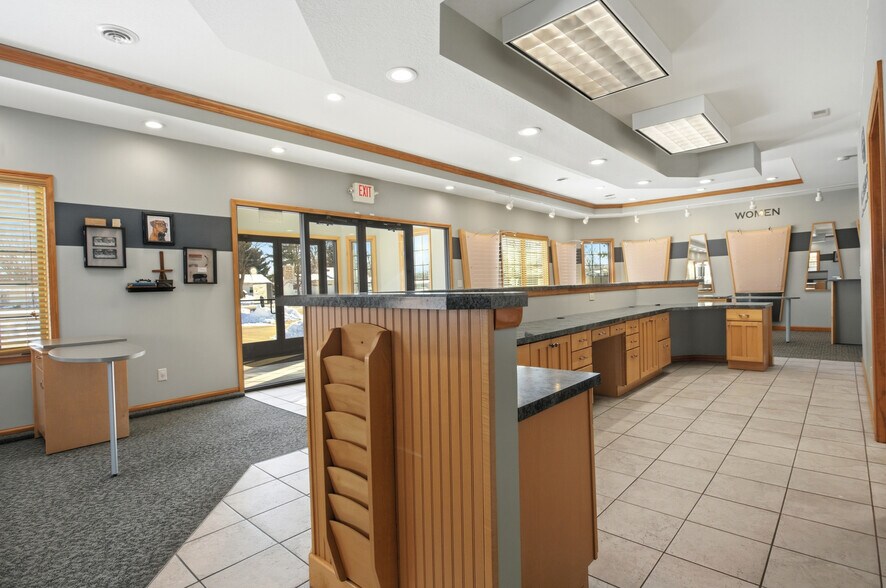 More Photos Of 1700 18th St, Charleston Office For Sale