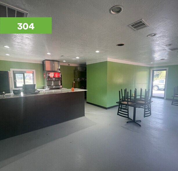 More Photos Of 304 Main Street, Calvert Restaurant For Sale