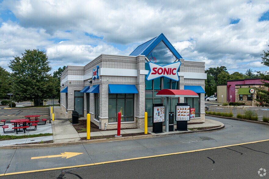 More Photos Of , Bristol General Retail For Sale