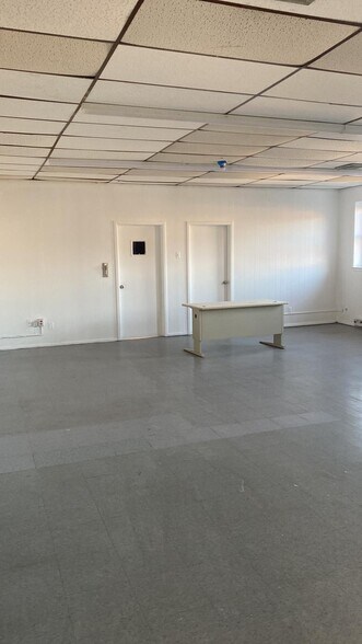 More Photos Of 2011 8th St, North Bergen Refrigeration Cold Storage For Lease