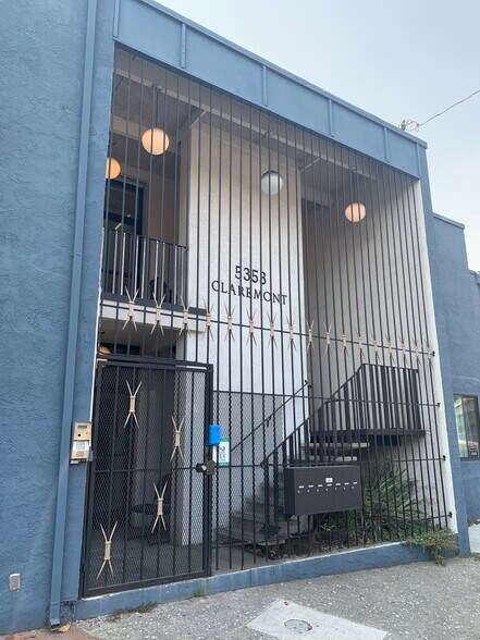 More Photos Of 5353 Claremont Ave, Oakland Research And Development For Lease