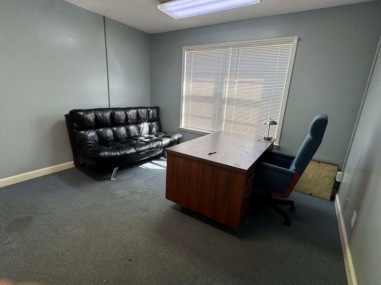 More Photos Of 201 Short St, Kingstree Office Residential For Sale