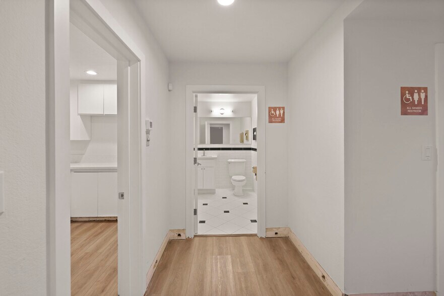 More Photos Of 2436 W Coast Hwy, Newport Beach Office For Lease