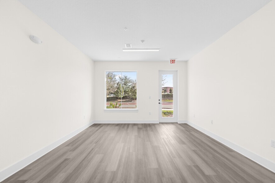 More Photos Of Oviedo On The Park, Oviedo Freestanding For Lease
