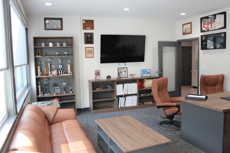 More Photos Of 12202 Pacific Ave S, Tacoma Medical For Lease