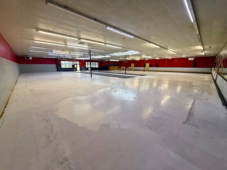 More Photos Of 11746 Us Highway 431, Boaz General Retail For Lease