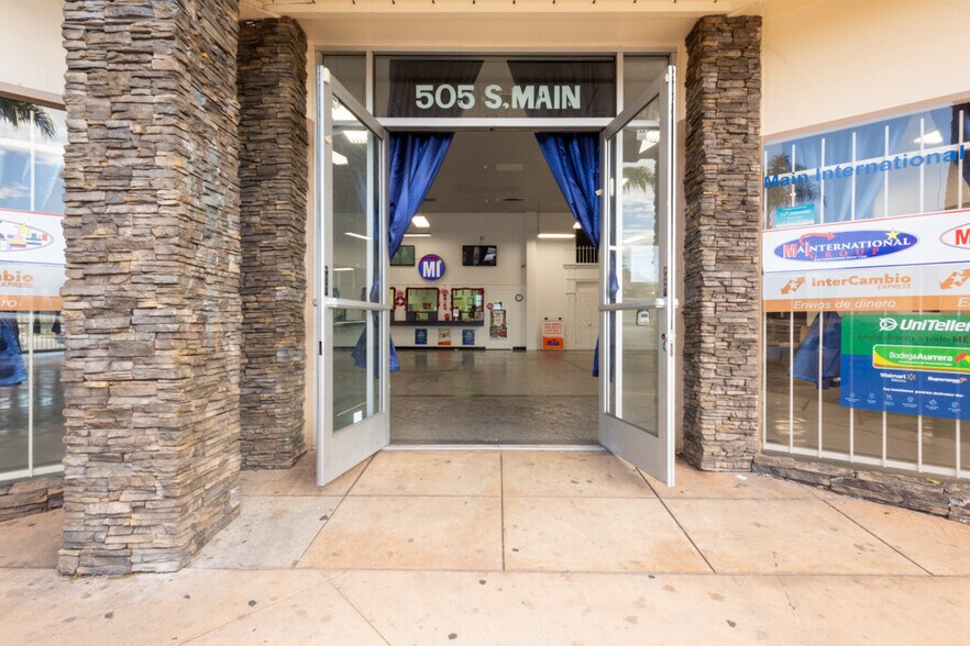 More Photos Of 505 S Main St, Santa Ana Storefront For Sale