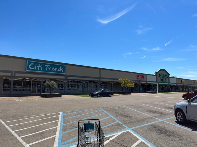 More Photos Of 201 Alabama St, Columbus Unknown For Lease