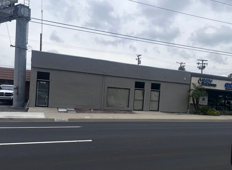 Primary Photo Of 20607 Soledad Canyon Rd, Canyon Country Freestanding For Lease