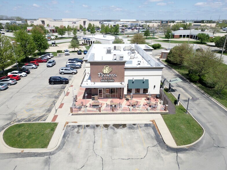 More Photos Of 1903 Convenience Pl, Champaign General Retail For Sale