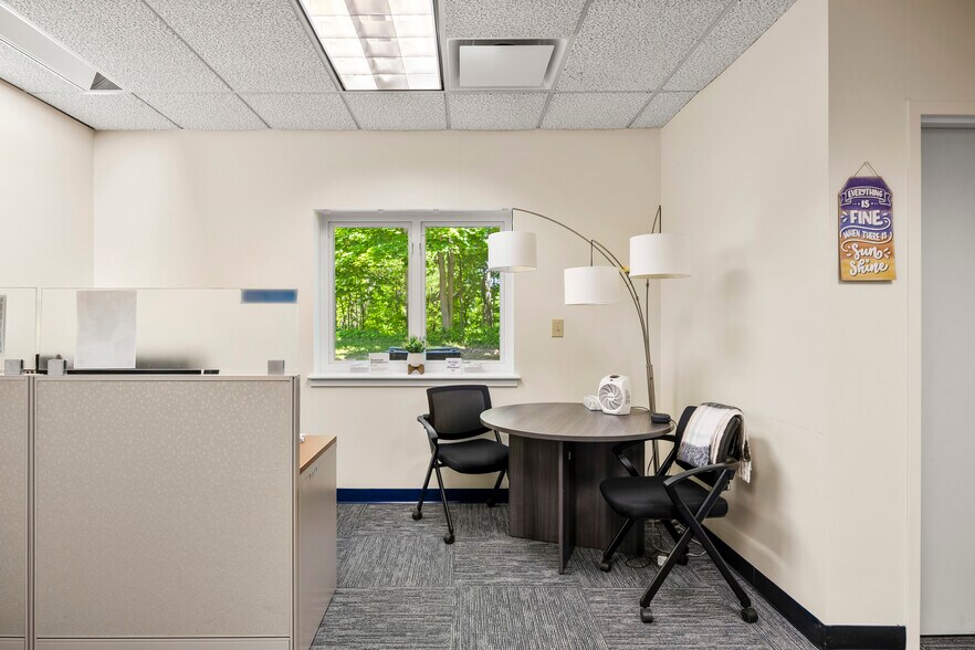 More Photos Of 25 Delaware Ave, Delmar Office For Lease