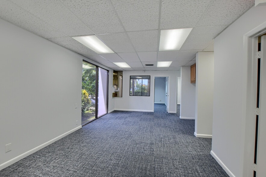 More Photos Of 1300 N Federal Hwy, Boca Raton Medical For Sale
