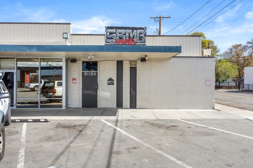 More Photos Of 3004-3098 Kietzke Ln, Reno Storefront For Sale