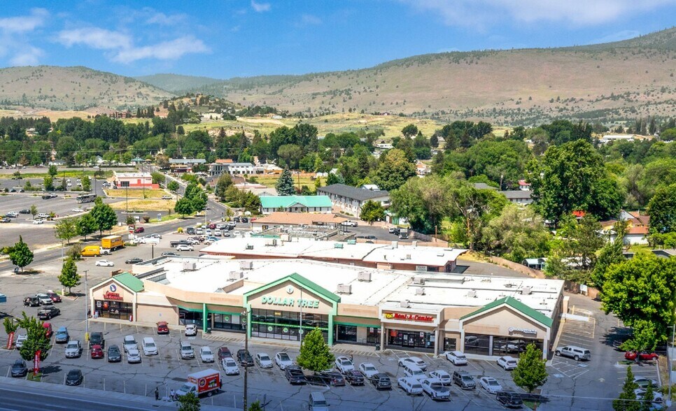 Primary Photo Of 3049 S 6th St, Klamath Falls Storefront Retail Office For Lease