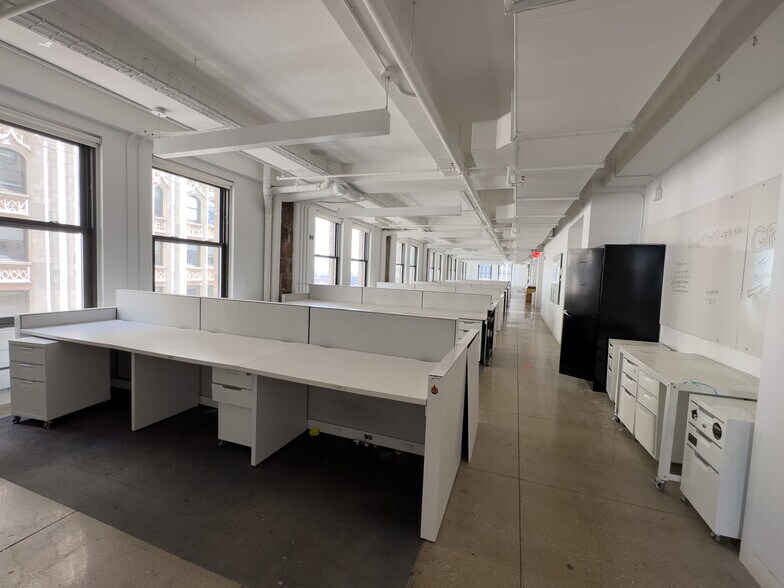 More Photos Of 225 Broadway, New York Office For Lease