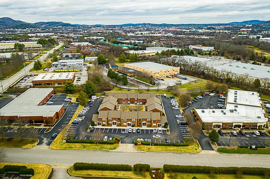 More Photos Of 504 Autumn Springs Ct, Franklin Medical For Lease