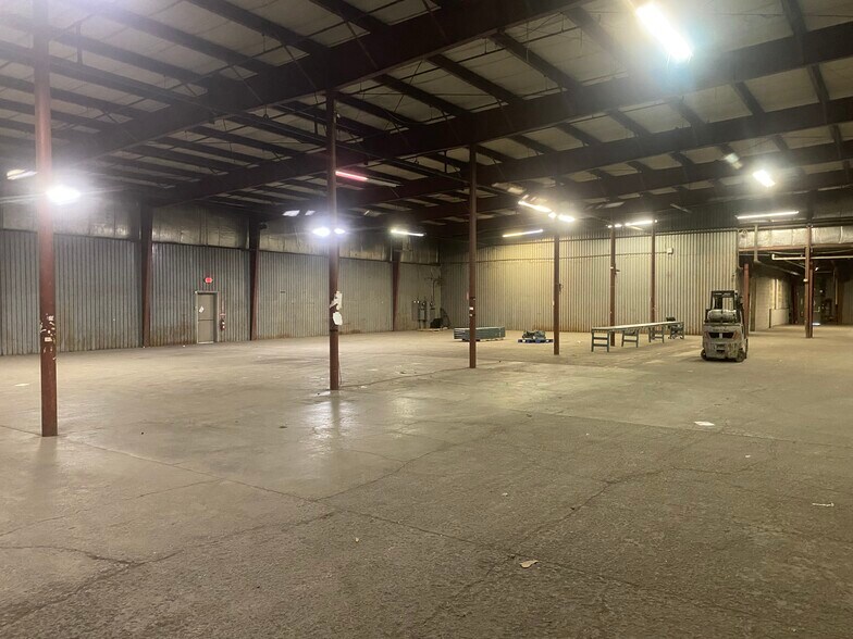 More Photos Of 14 Kraft Ave, Albany Warehouse For Sale