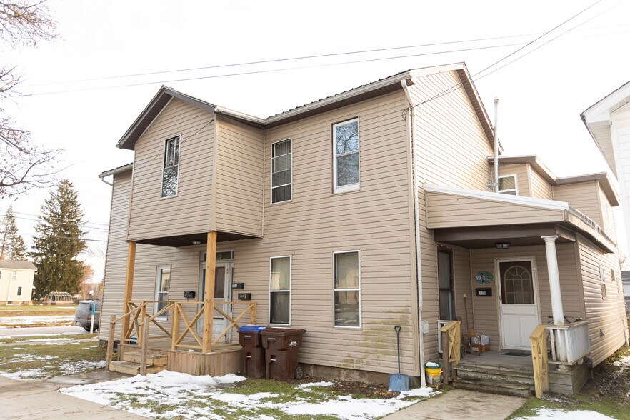 More Photos Of 125 E Main St, Titusville Apartments For Sale