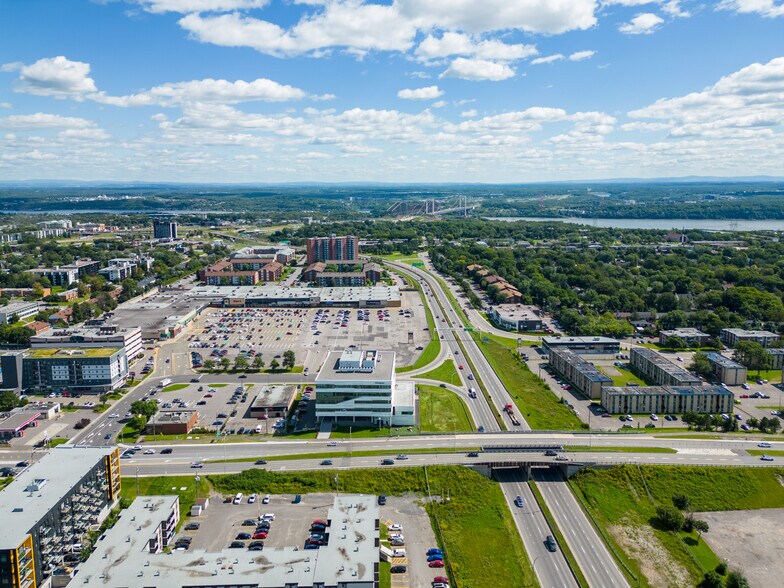 More Photos Of 990 Av de Bourgogne, Québec Medical For Lease