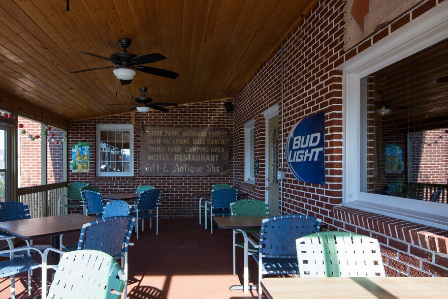 More Photos Of 8079 State Road 259, Lost River Hotel For Sale