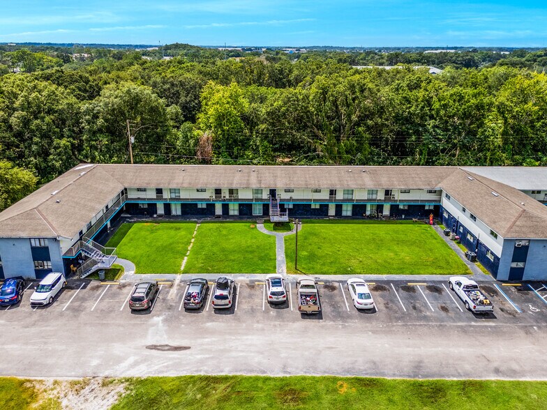 More Photos Of 1625 Mercy Dr, Orlando Apartments For Sale