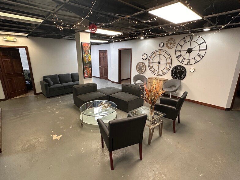 More Photos Of 205-211 W Congress St, Detroit Office For Lease