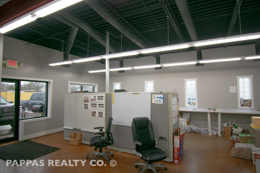 More Photos Of 675-685 High Grove Blvd, Akron Warehouse For Sale