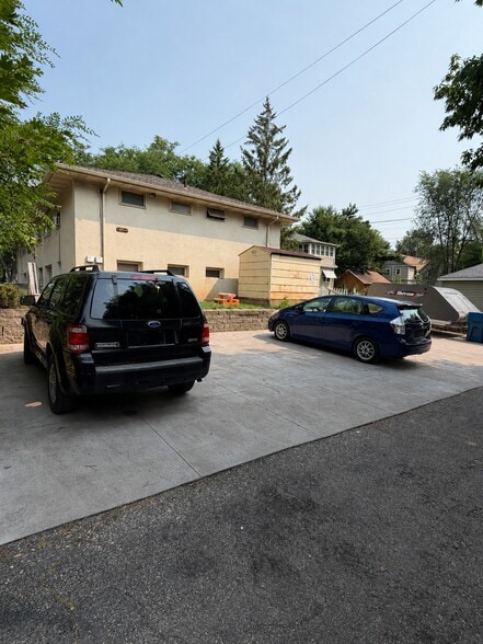 More Photos Of 616 Ivy Ave E, Saint Paul Apartments For Sale