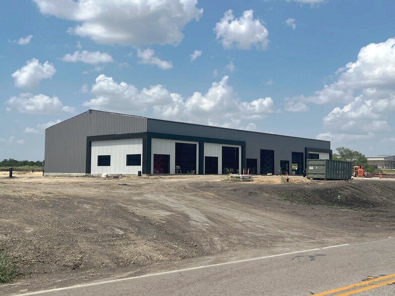 More Photos Of 12418 Laws Rd, Mustang Ridge Light Manufacturing For Sale