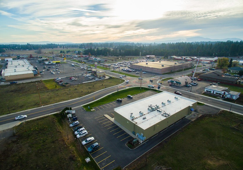 More Photos Of 11 E H St, Deer Park Unknown For Lease