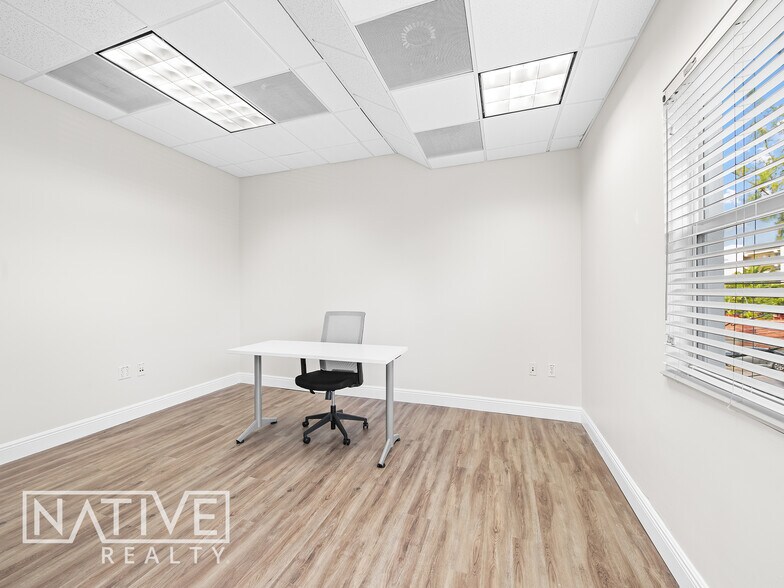 More Photos Of 2801-2809 E Commercial Blvd, Fort Lauderdale Unknown For Lease