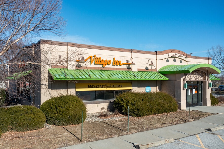 More Photos Of 3809 Twin Creek Dr, Bellevue Restaurant For Sale