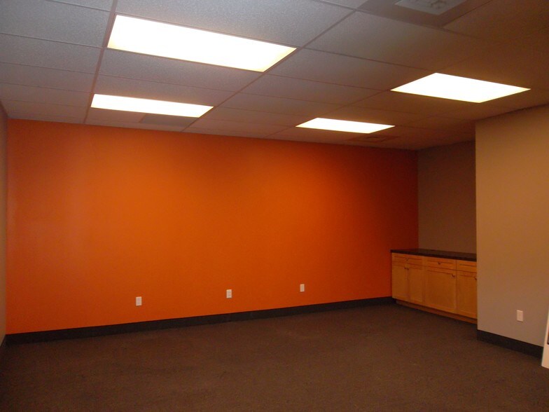 More Photos Of 279 New Britain Rd, Berlin Office For Lease