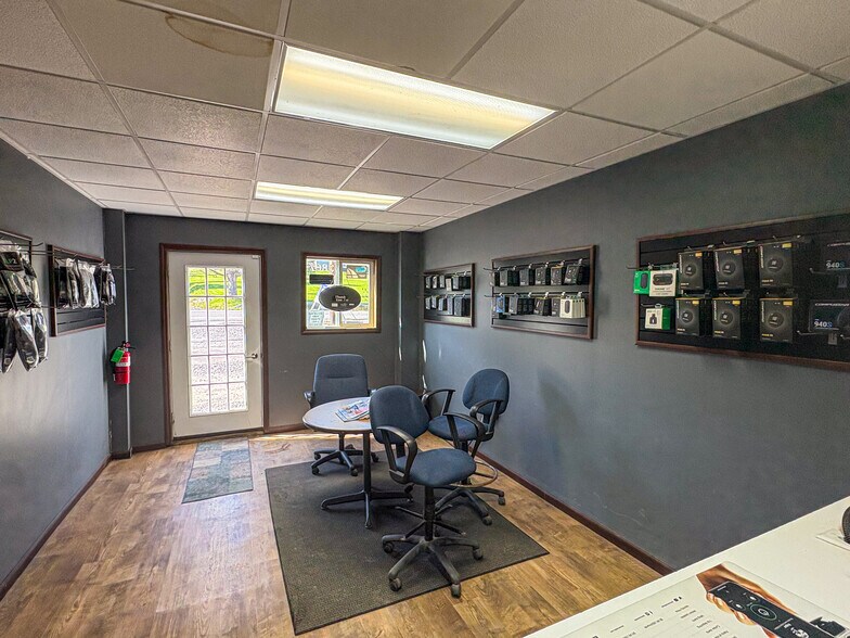 More Photos Of 3867 Seneca Tpke, Canastota Warehouse For Sale