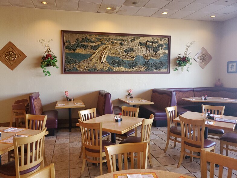 More Photos Of 17115 E Shea Blvd, Fountain Hills Restaurant For Sale