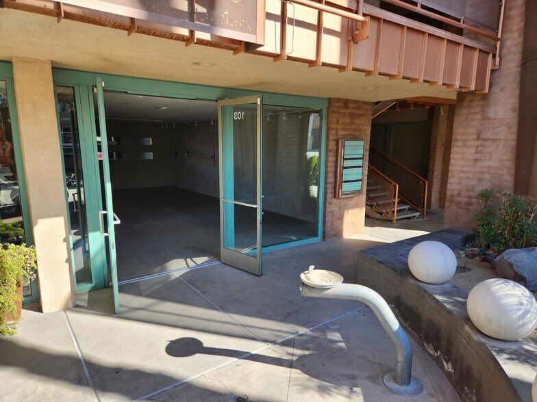 More Photos Of 73350 El Paseo, Palm Desert Storefront Retail Office For Lease