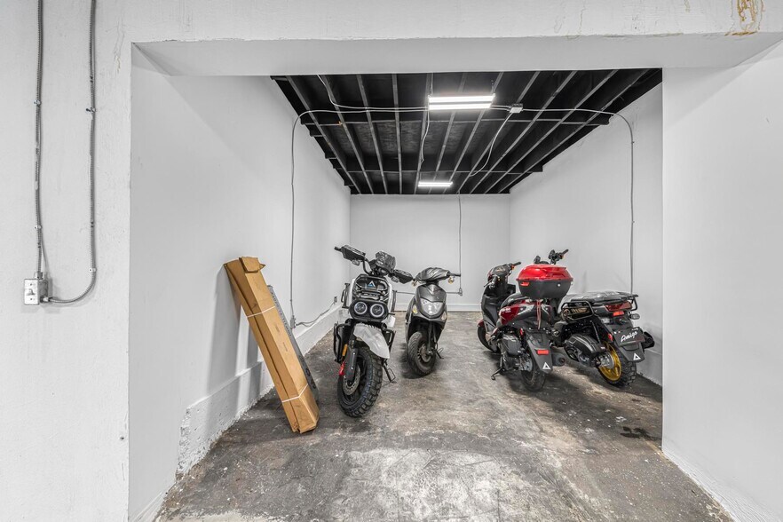 More Photos Of 3705 NW 35th Ave, Miami Industrial For Sale