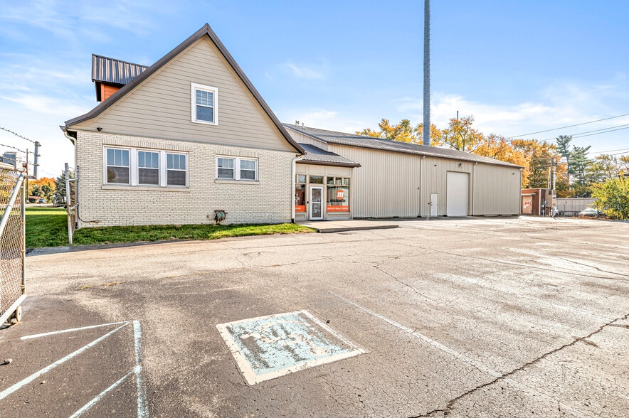 More Photos Of 2601 E 56th St, Indianapolis Research And Development For Sale