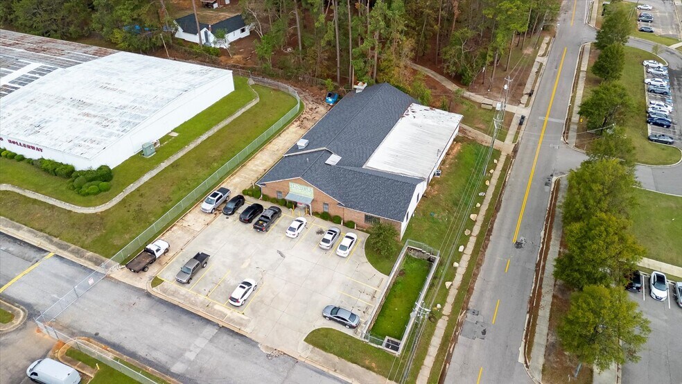 More Photos Of 1025 Patriots Way, Augusta Freestanding For Sale