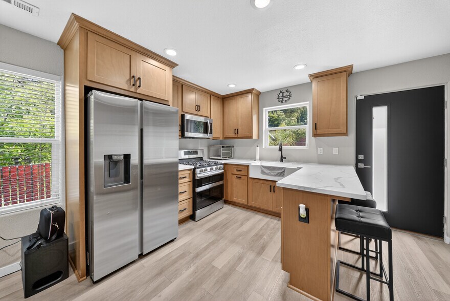 More Photos Of 917 Old Canyon Rd, Fremont Multifamily For Sale