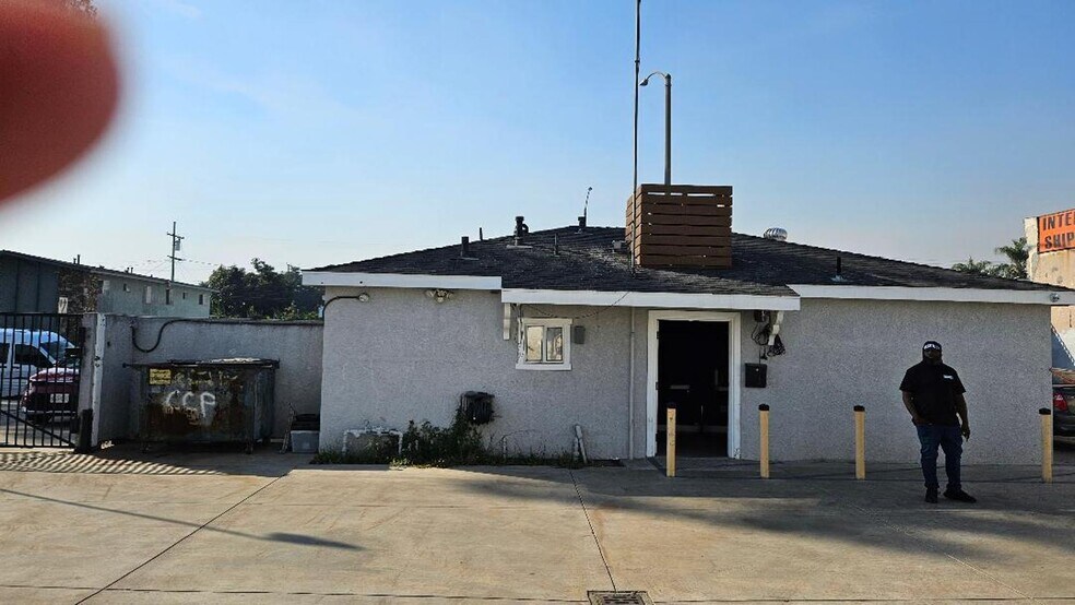 More Photos Of 5574 Atlantic Ave, Long Beach Auto Repair For Sale