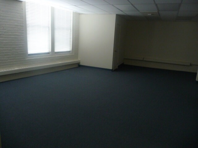 More Photos Of 376 Nash Rd, New Bedford Refrigeration Cold Storage For Lease