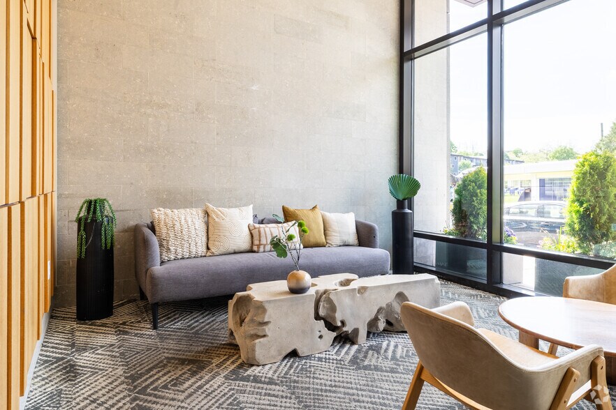 More Photos Of 225 Centre St, Boston Apartments For Lease