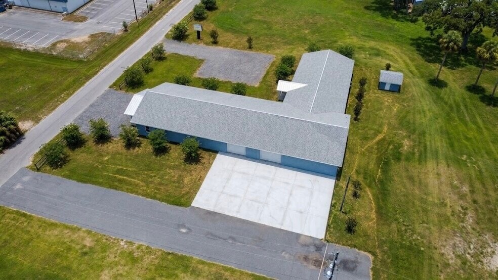 More Photos Of 8635 W Goodman Ln, Homosassa Industrial For Sale