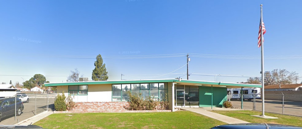 Primary Photo Of 222 Minner Ave, Bakersfield Medical For Sale